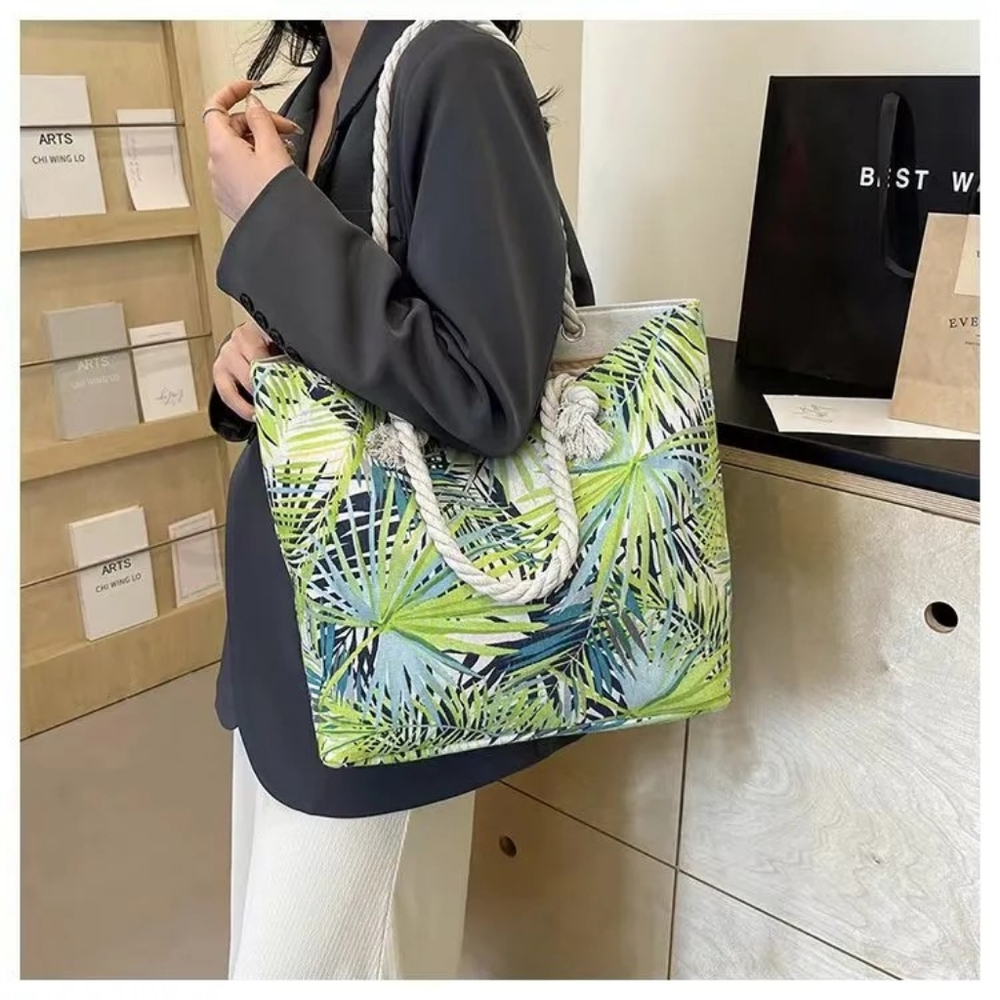 Womens Large Leaves Design Square Zipper Beach Bag - Picture 4 of 7